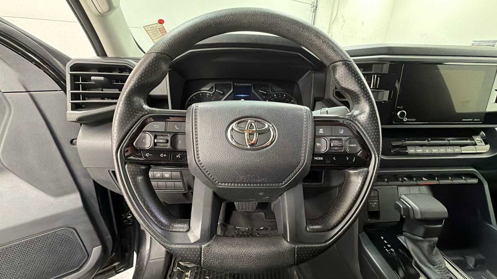 Thumbnail: 2023 Toyota Tundra - 16