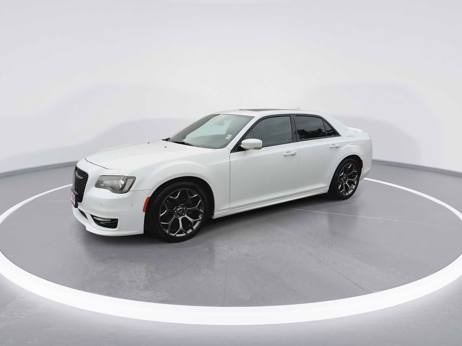 Thumbnail: 2017 Chrysler 300 - 4