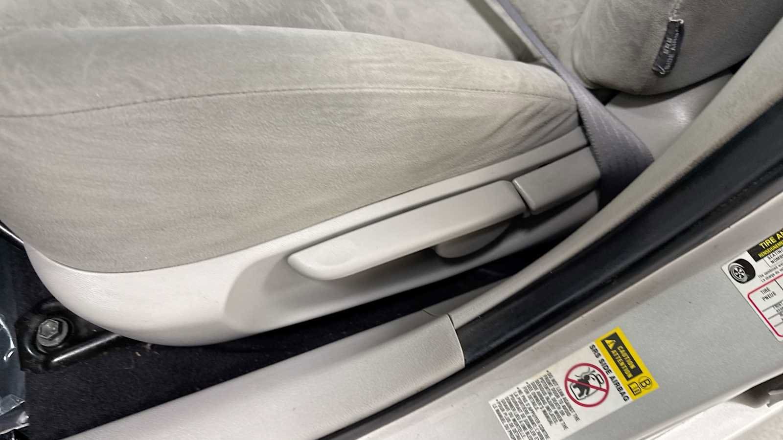 Thumbnail: 2009 Toyota Corolla - 14