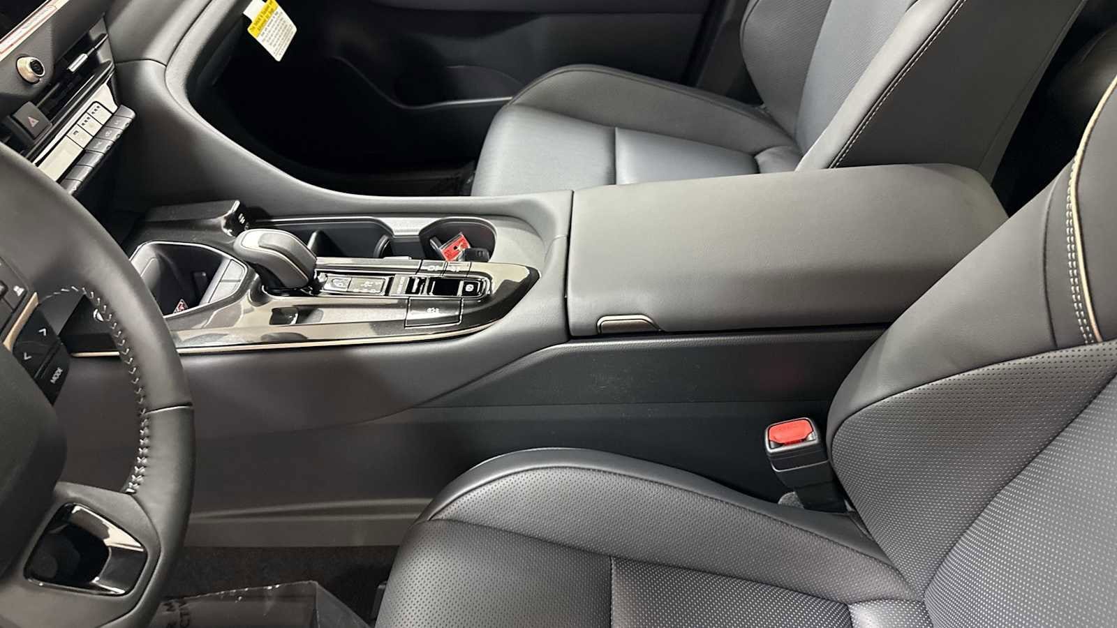 Thumbnail: 2026 Toyota Crown Signia - 23