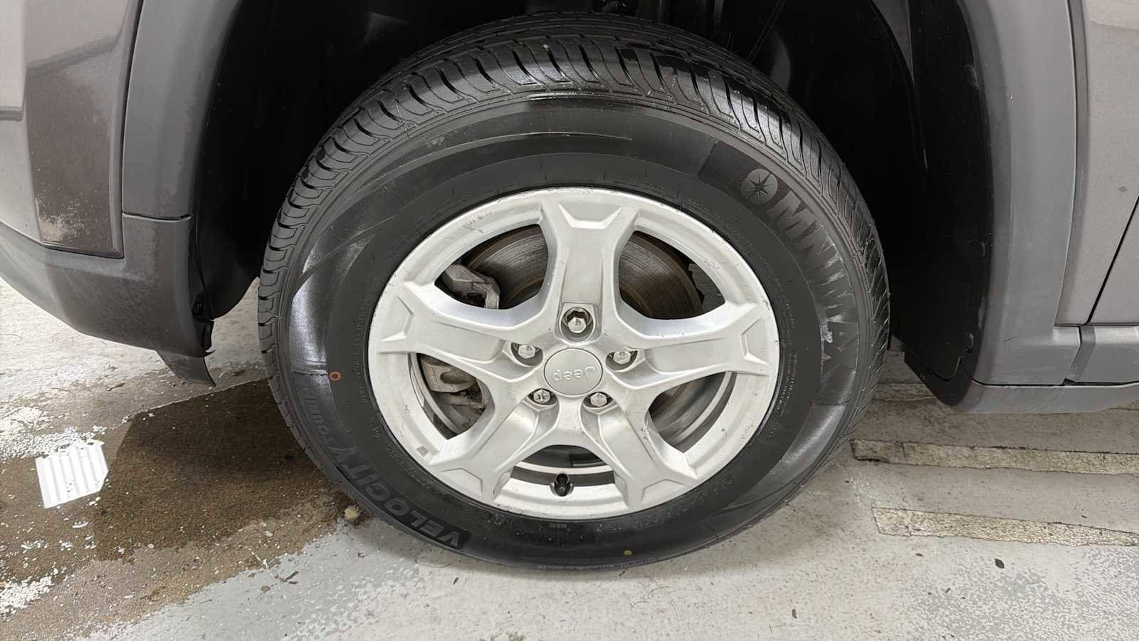 Thumbnail: 2022 Jeep Compass - 10