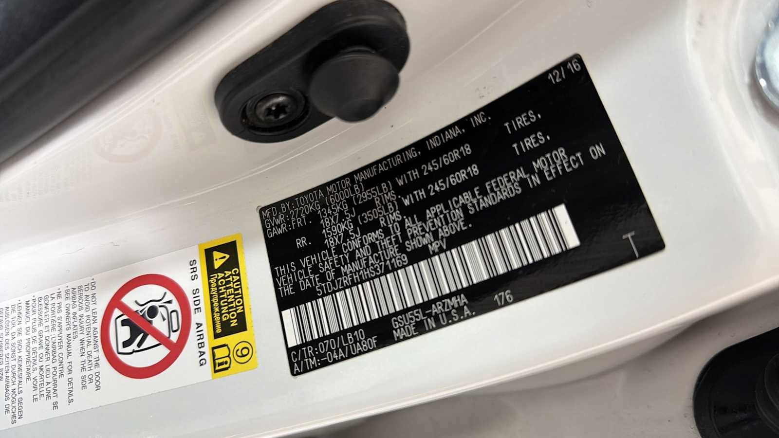 Thumbnail: 2017 Toyota Highlander - 11