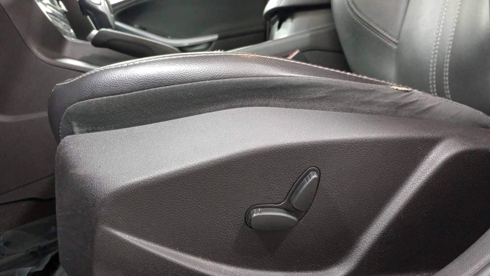 Thumbnail: 2014 Ford Focus - 14