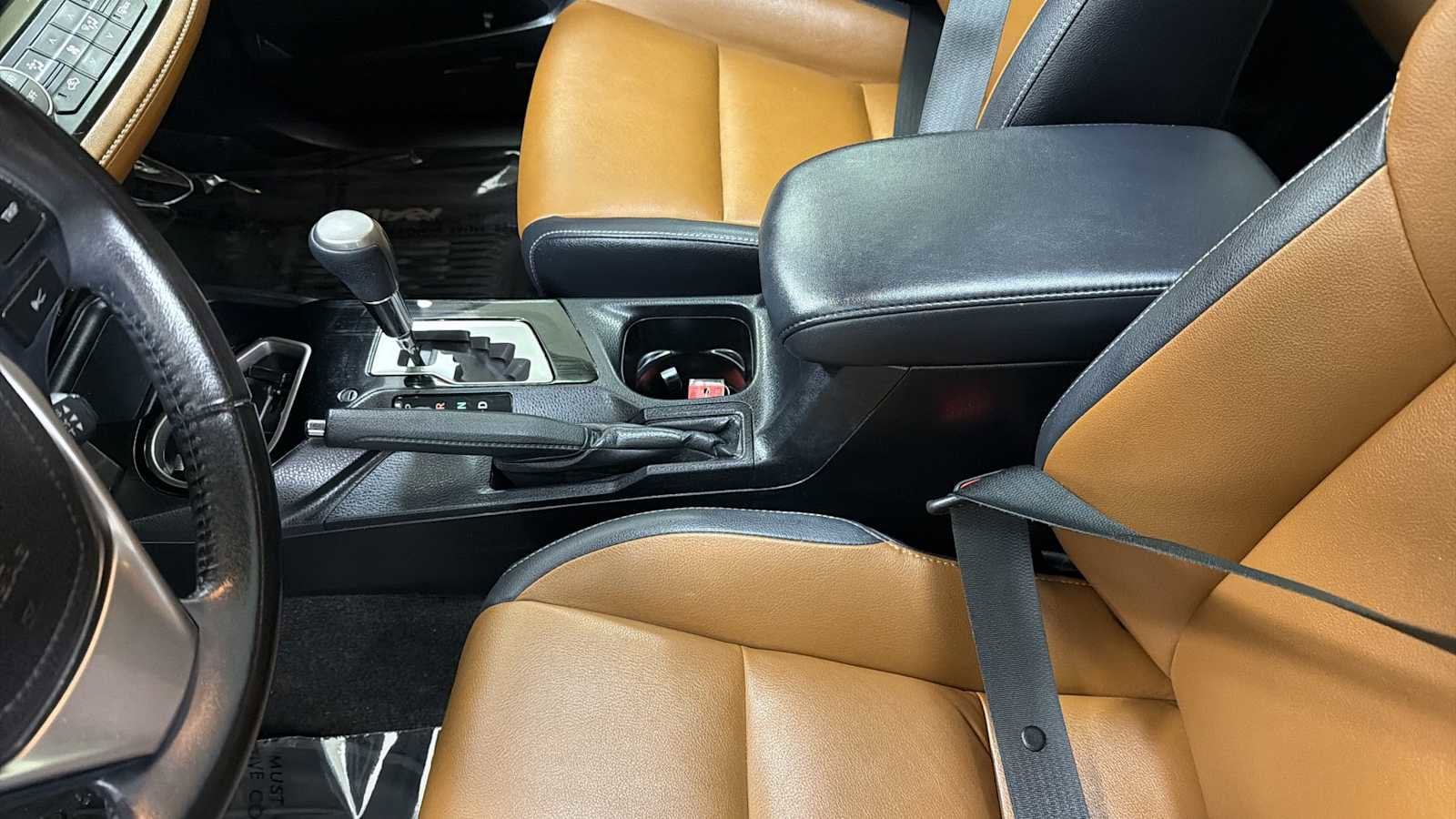 Thumbnail: 2017 Toyota RAV4 - 23