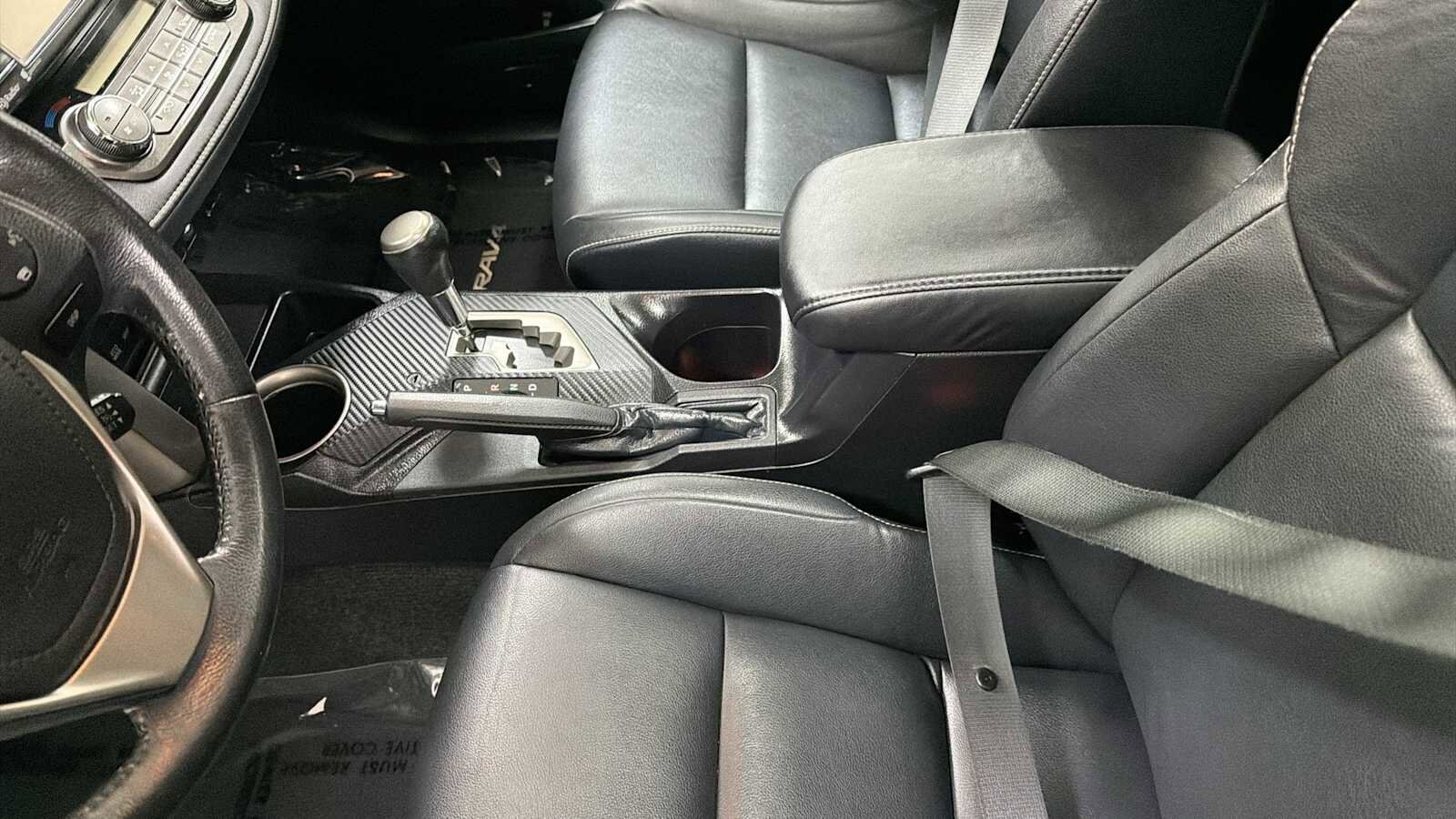 Thumbnail: 2015 Toyota RAV4 - 23