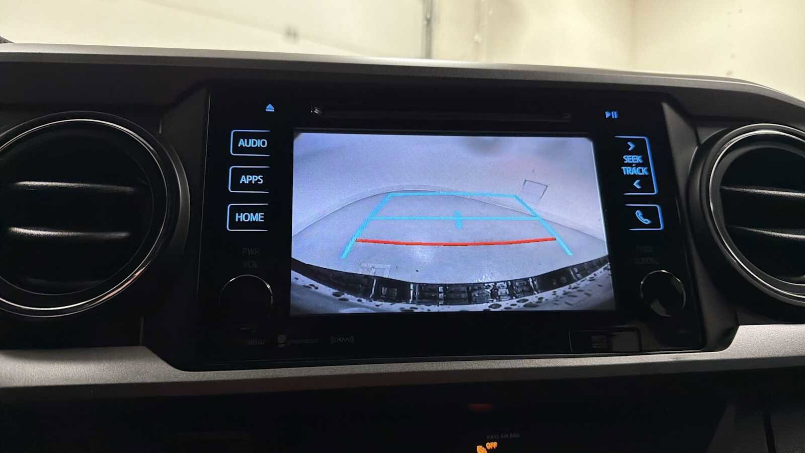 Thumbnail: 2019 Toyota Tacoma - 19