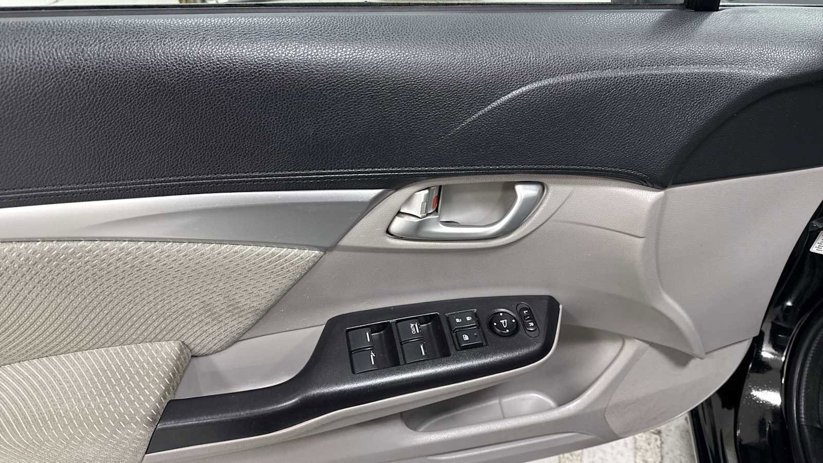 Thumbnail: 2013 Honda Civic - 15