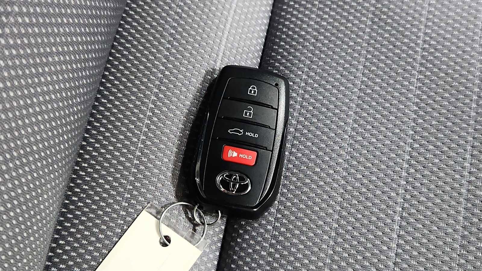 Thumbnail: 2025 Toyota Corolla - 31