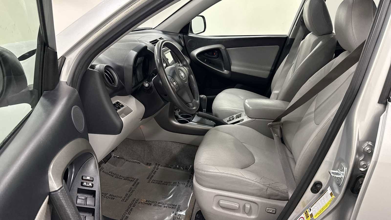 Thumbnail: 2009 Toyota RAV4 - 13