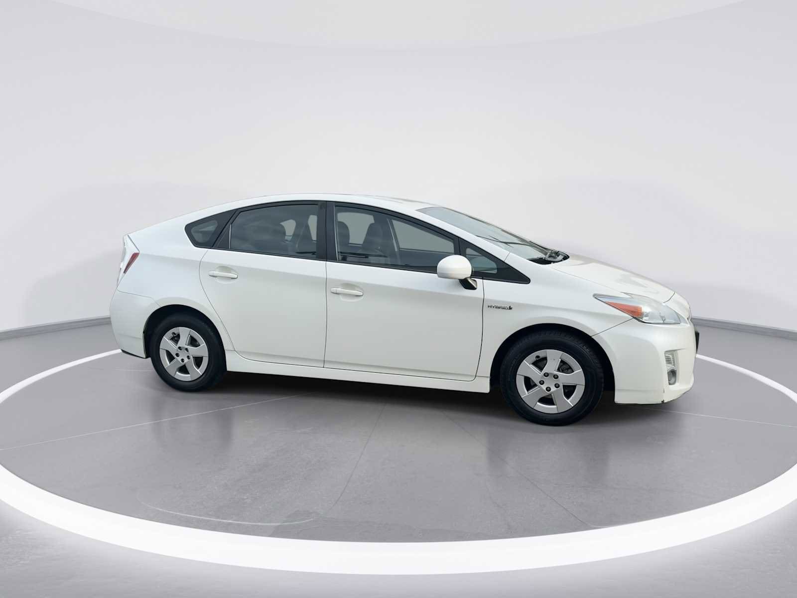 Thumbnail: 2010 Toyota Prius - 9