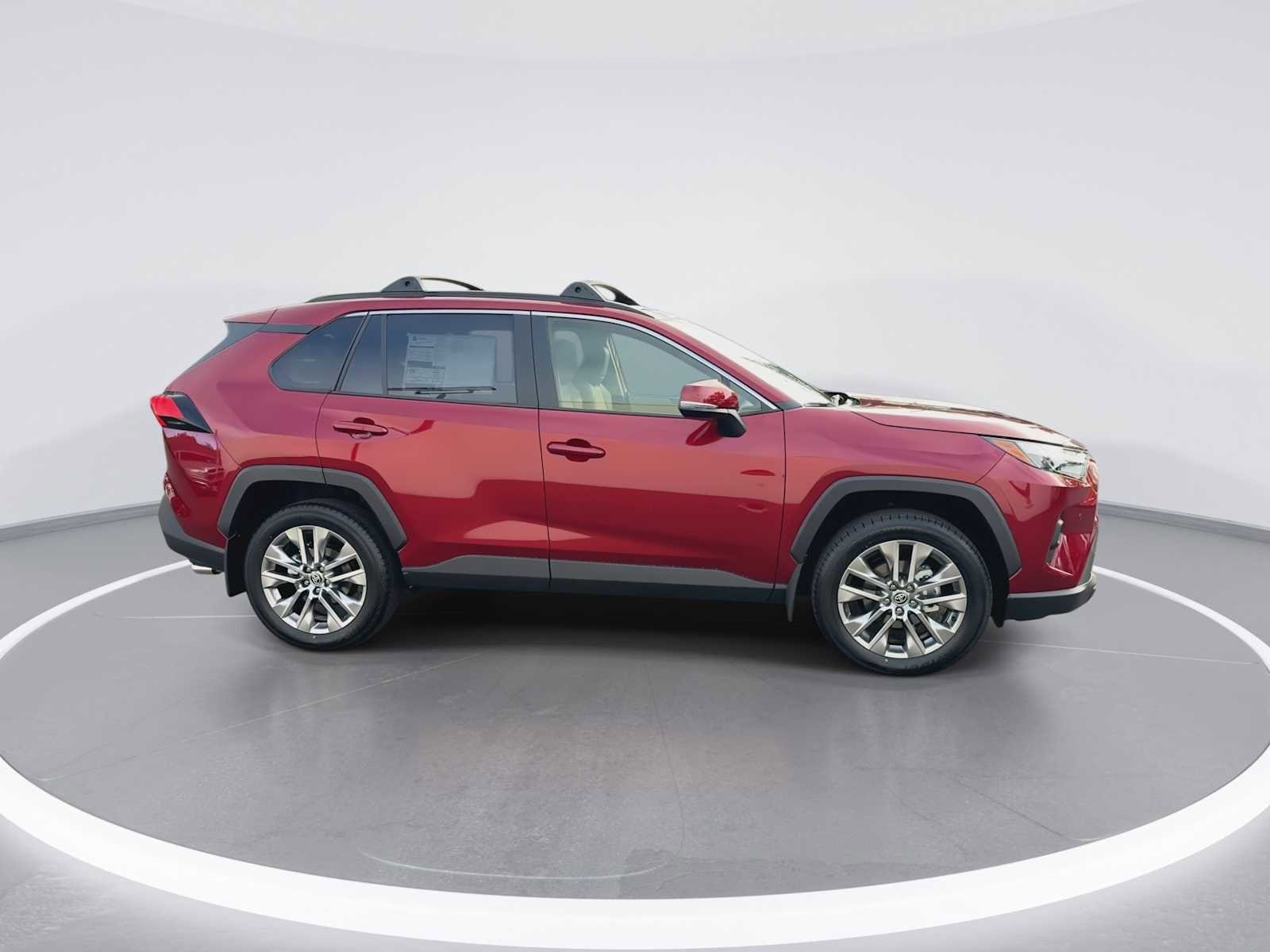 Thumbnail: 2025 Toyota RAV4 - 9