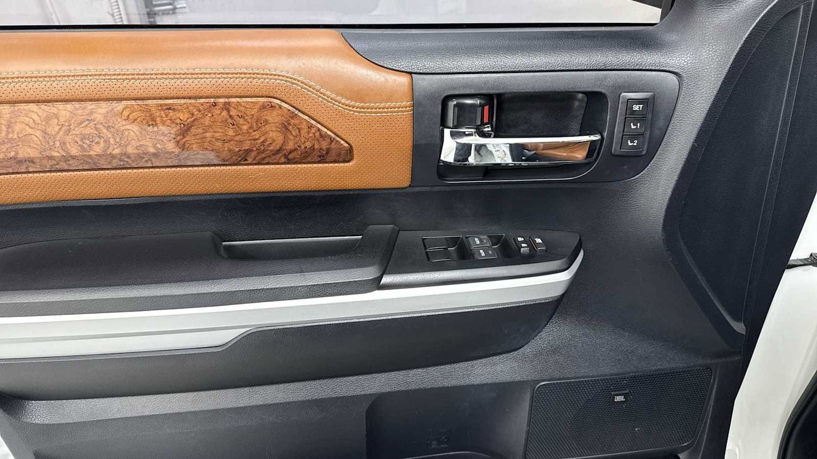 Thumbnail: 2014 Toyota Tundra - 15