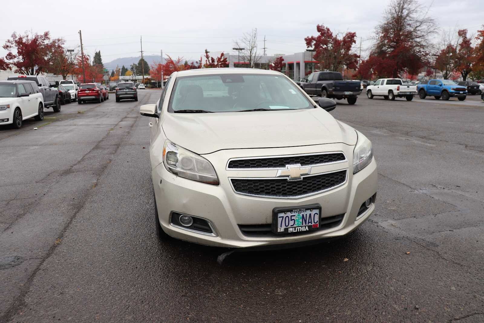2013 Chevrolet Malibu 2LT photo 2