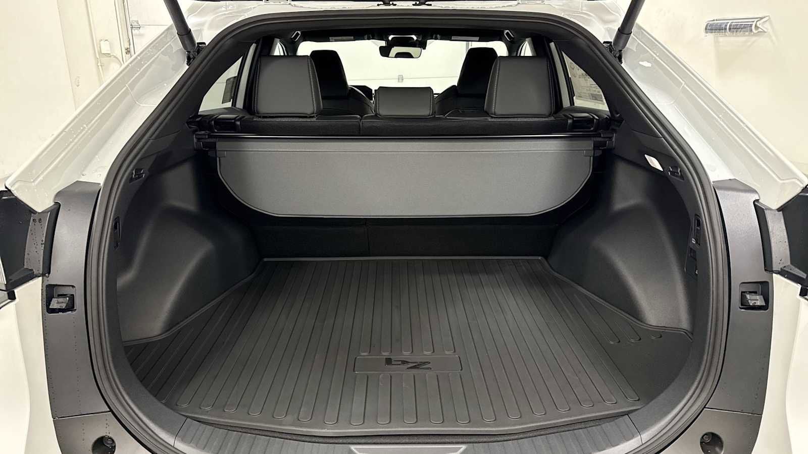 Thumbnail: 2026 Toyota bZ - 27