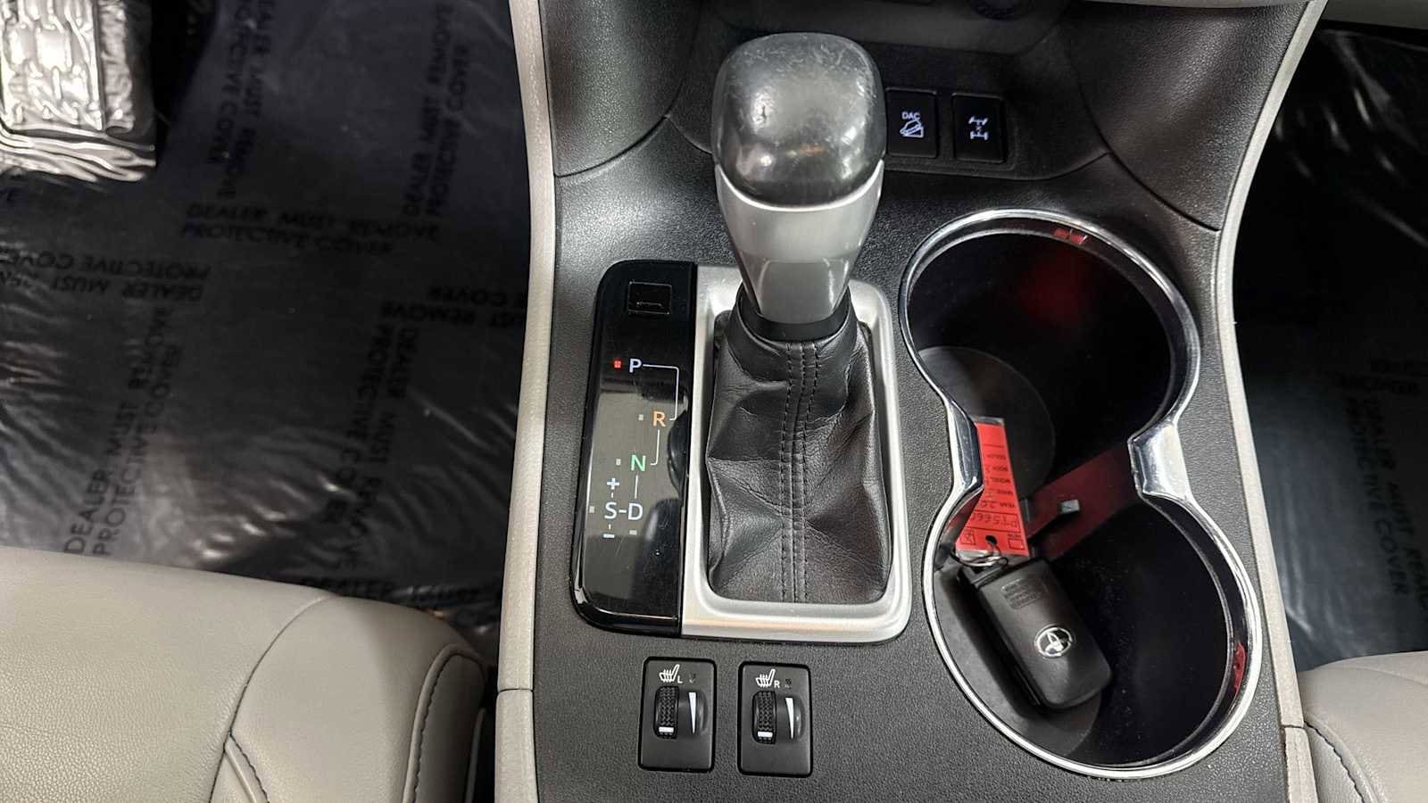 Thumbnail: 2019 Toyota Highlander - 22