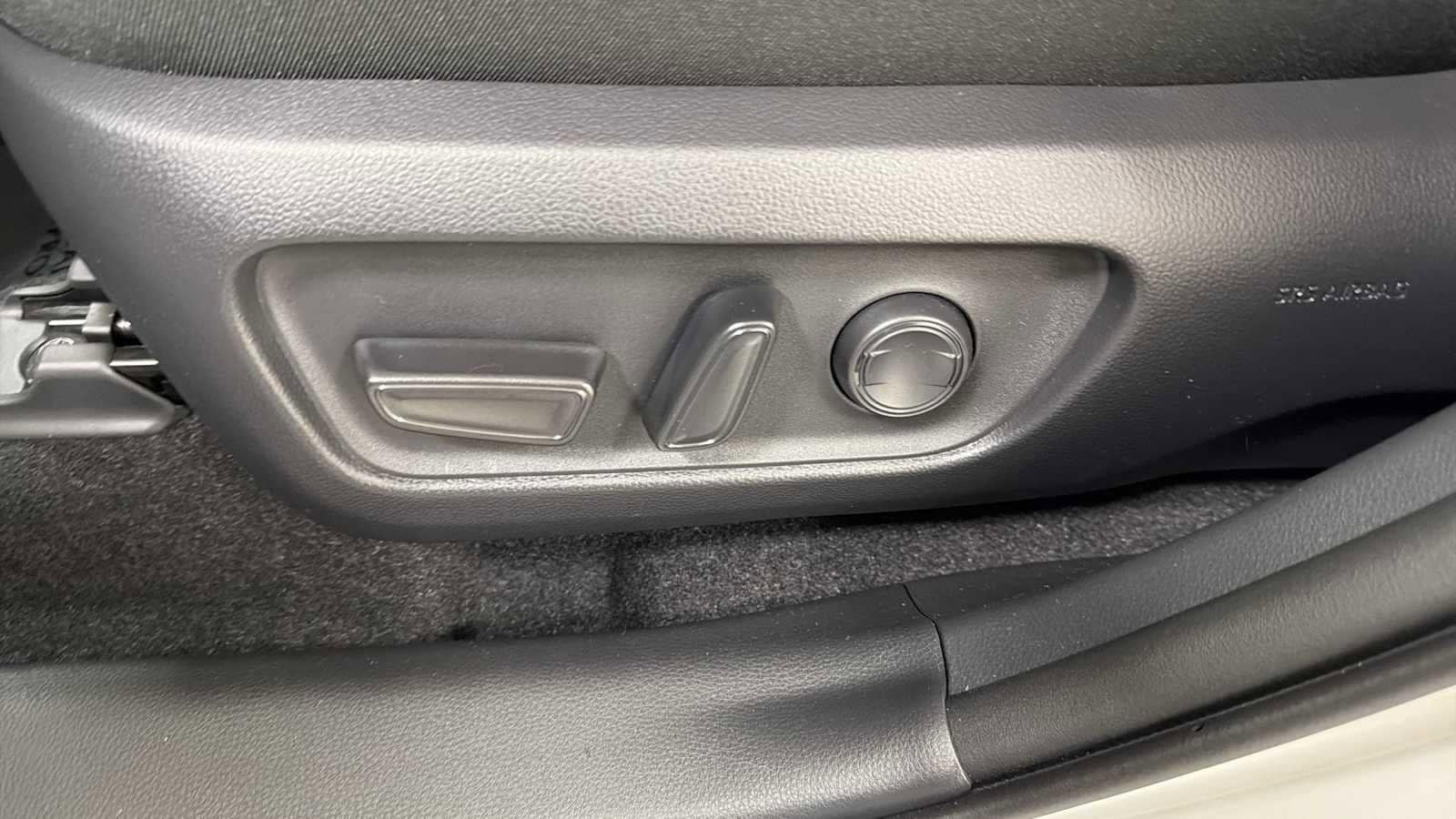 Thumbnail: 2026 Toyota RAV4 - 14