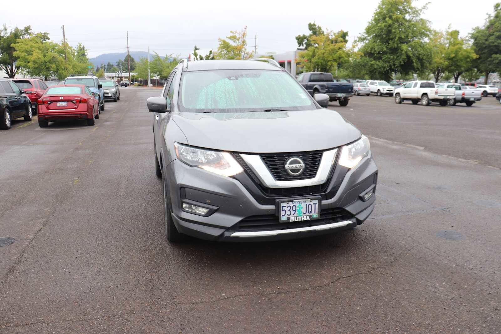 2018 Nissan Rogue SL photo 3