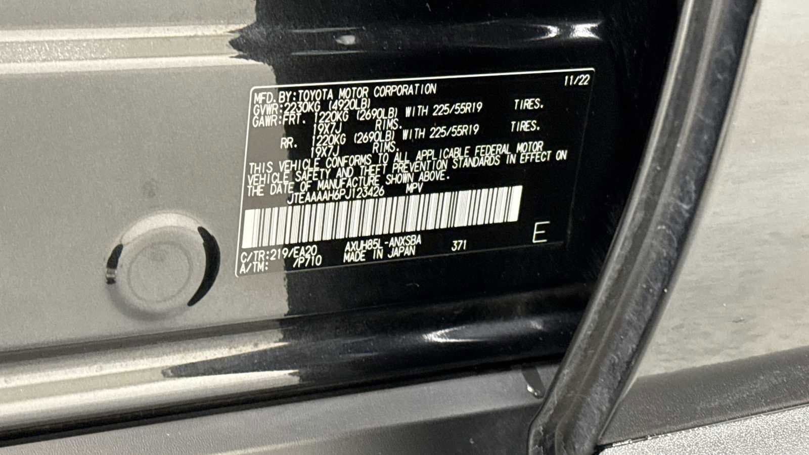 Thumbnail: 2023 Toyota Venza - 11