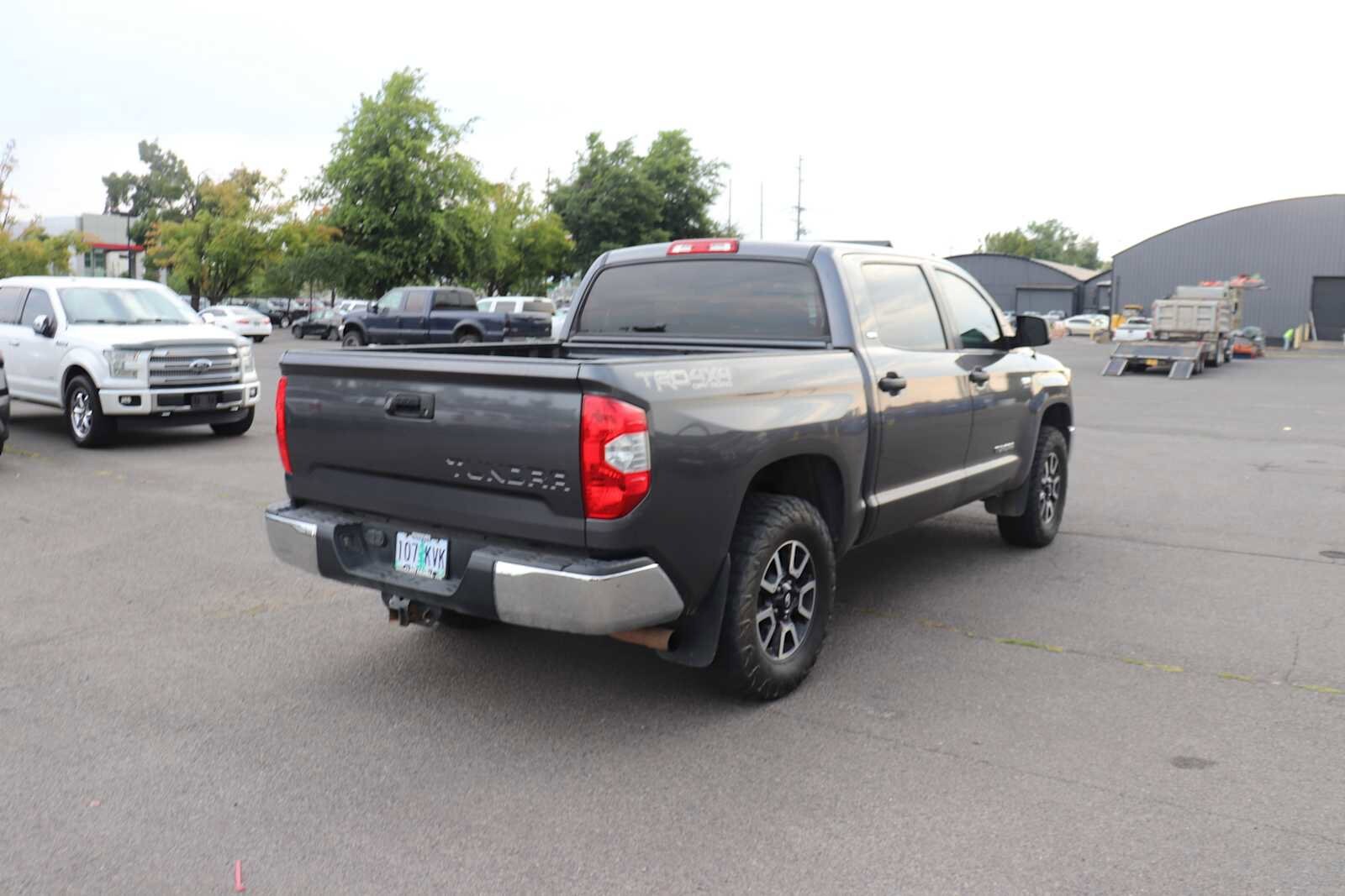Thumbnail: 2018 Toyota Tundra - 5