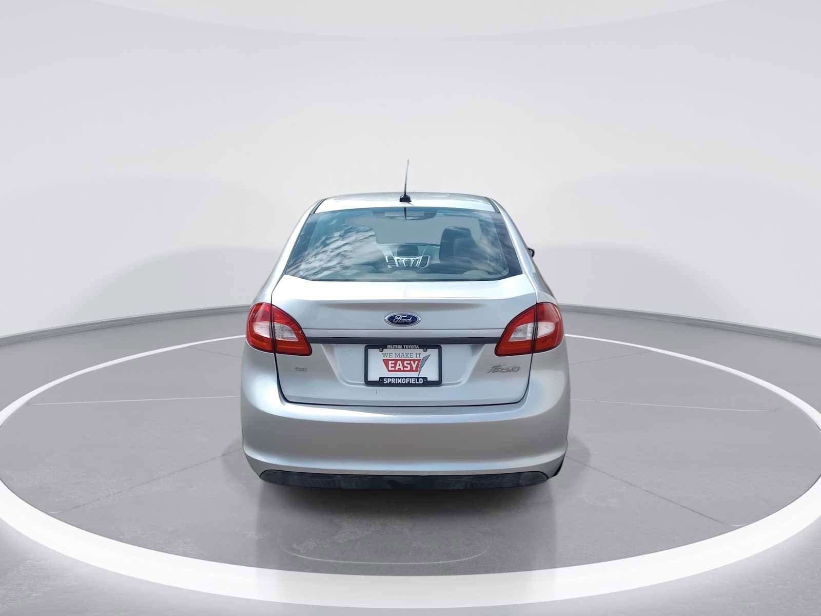 Thumbnail: 2011 Ford Fiesta - 7
