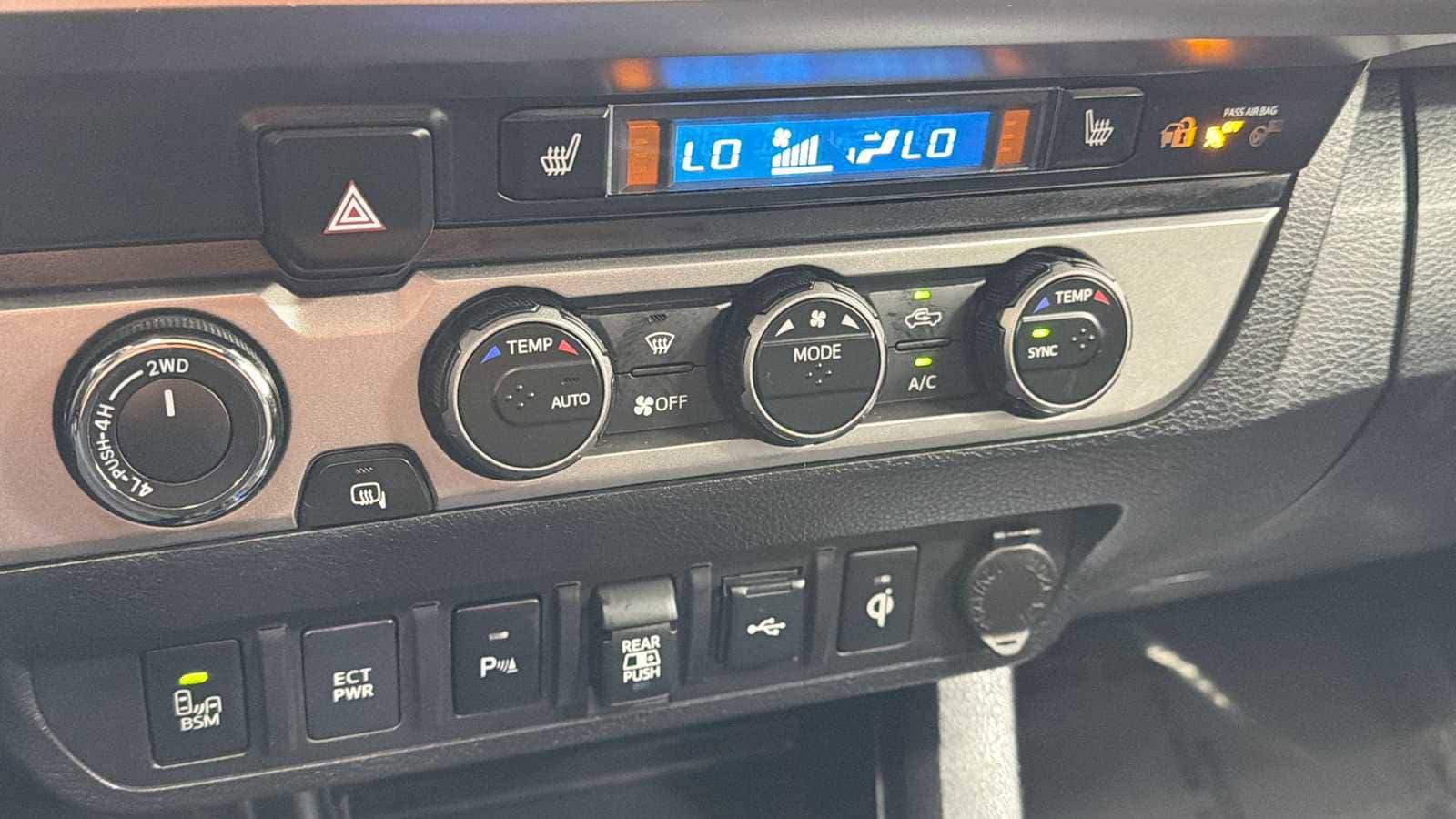 Thumbnail: 2023 Toyota Tacoma - 21