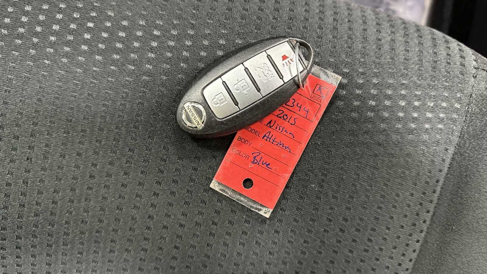 Thumbnail: 2015 Nissan Altima - 30