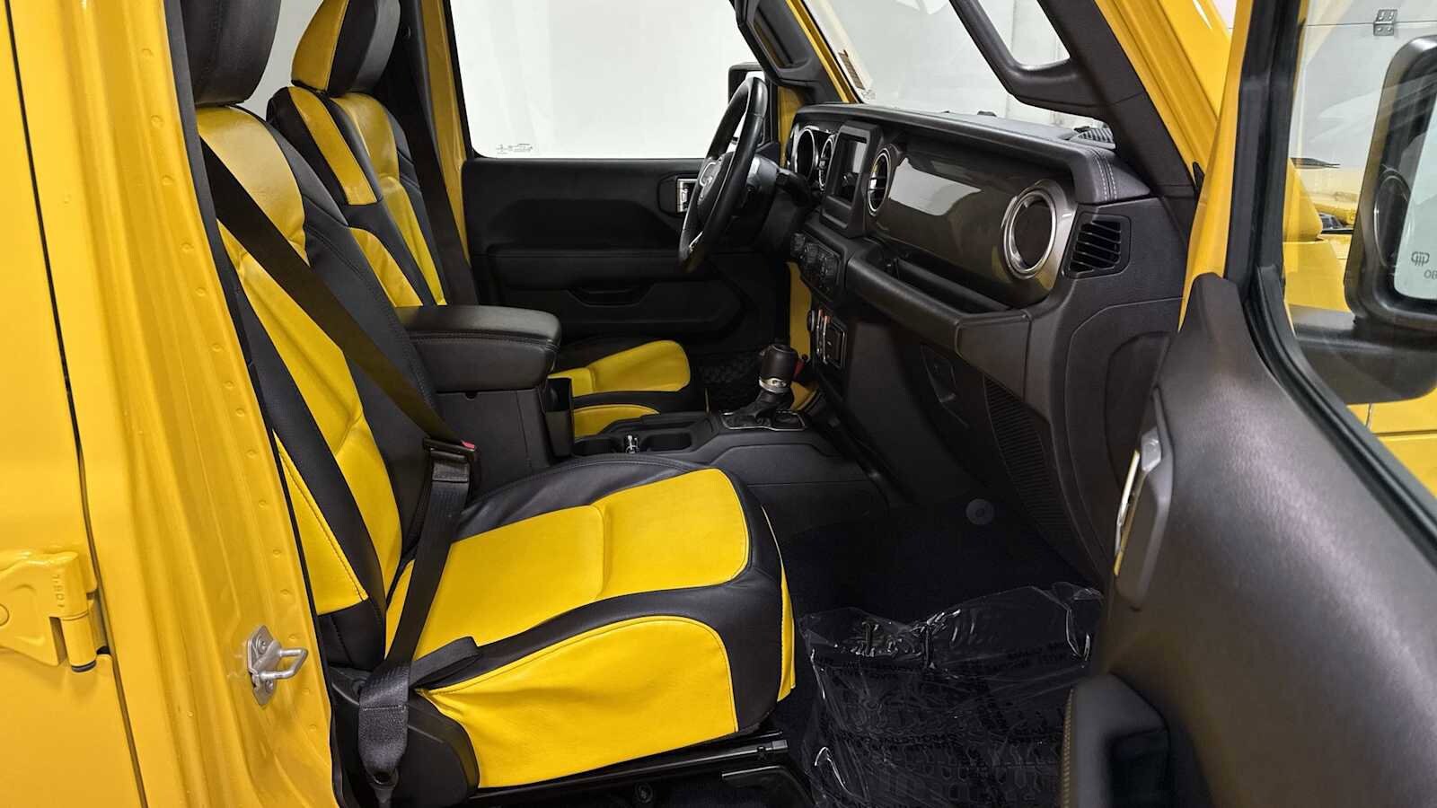 Thumbnail: 2019 Jeep Wrangler - 30