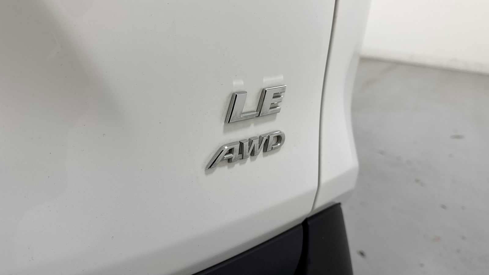 Thumbnail: 2019 Toyota RAV4 - 27