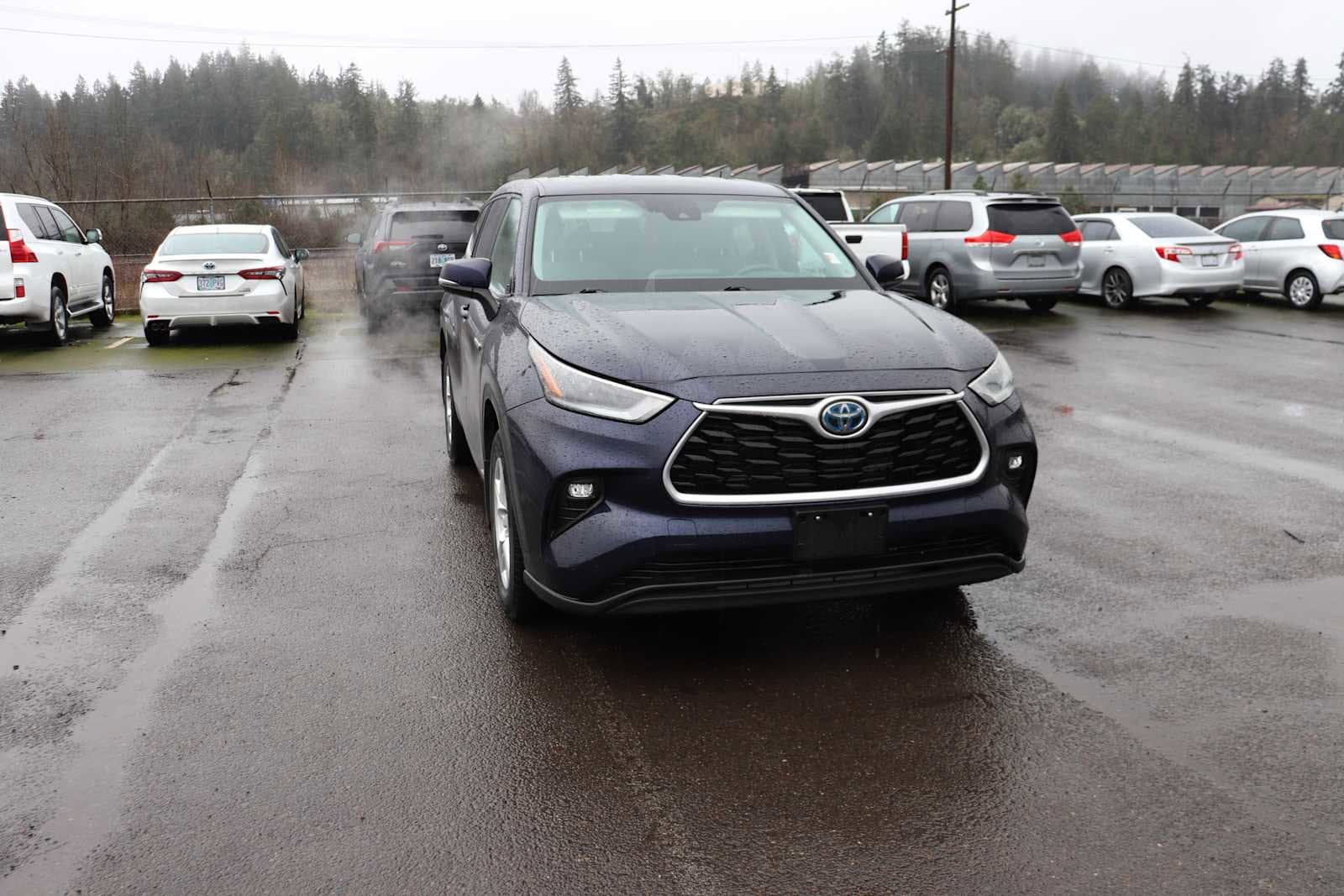 Thumbnail: 2021 Toyota Highlander - 3