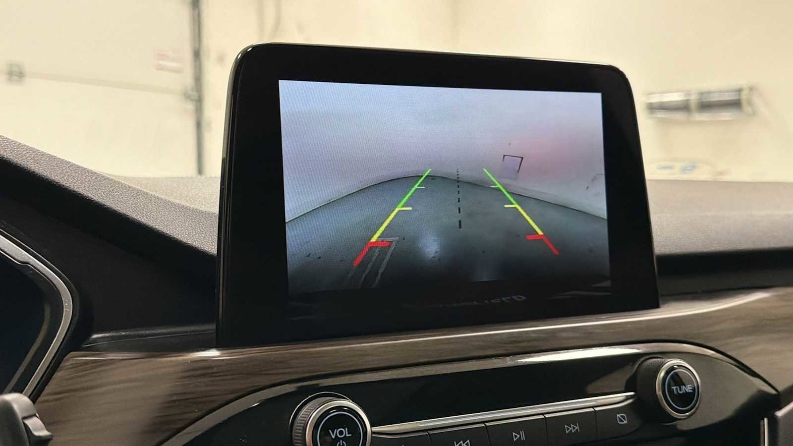 Thumbnail: 2020 Ford Escape - 19