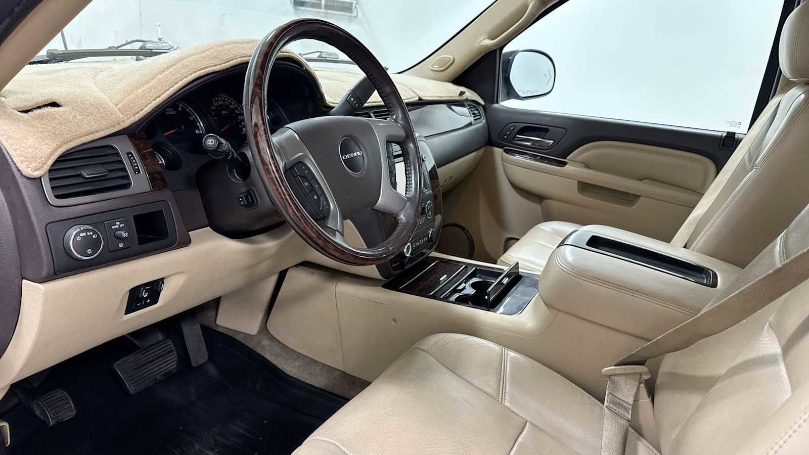 Thumbnail: 2014 GMC Yukon - 12