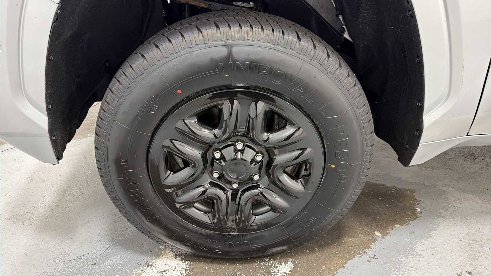 Thumbnail: 2023 Toyota Tundra - 10