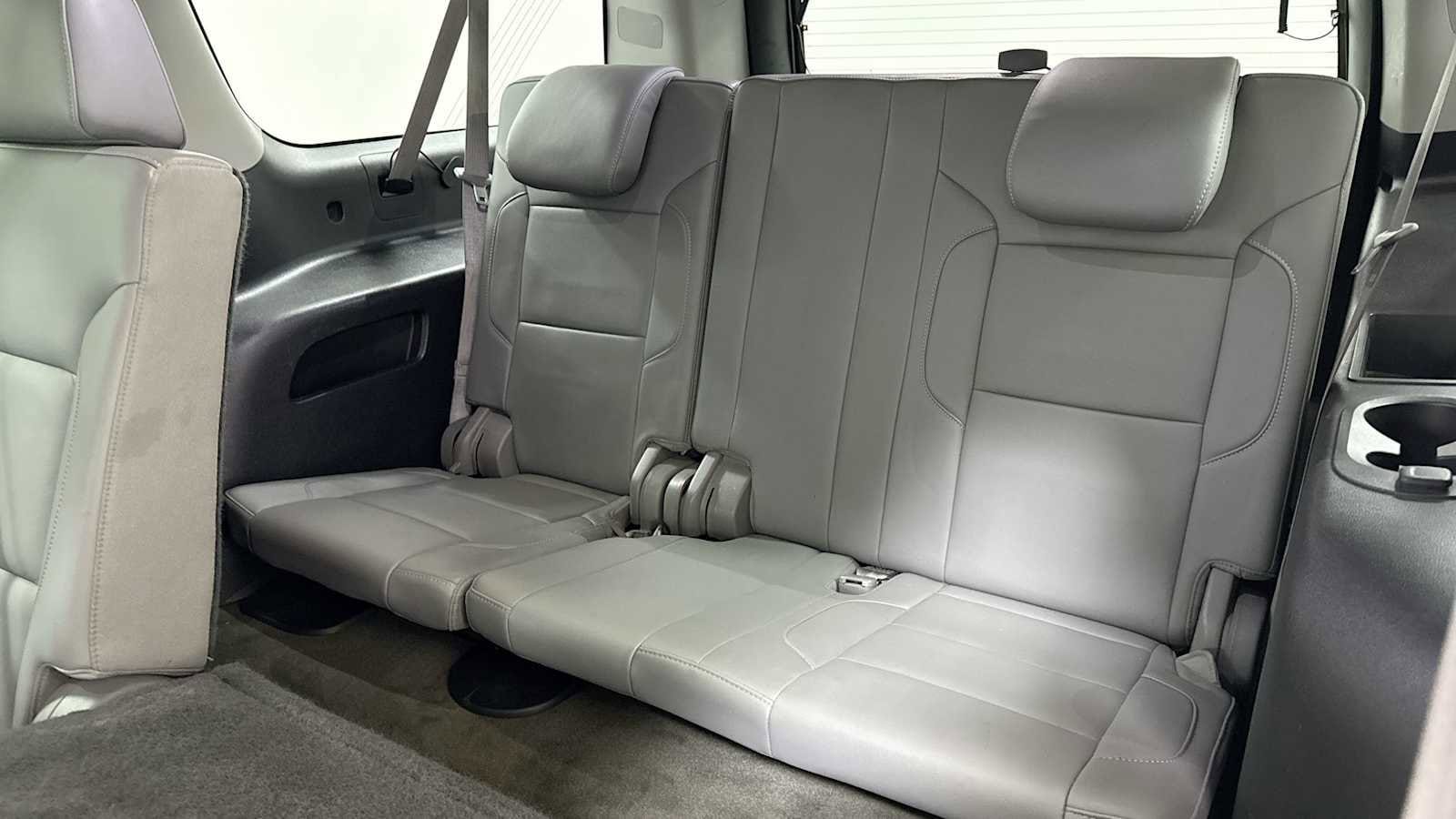 Thumbnail: 2015 Chevrolet Suburban - 25