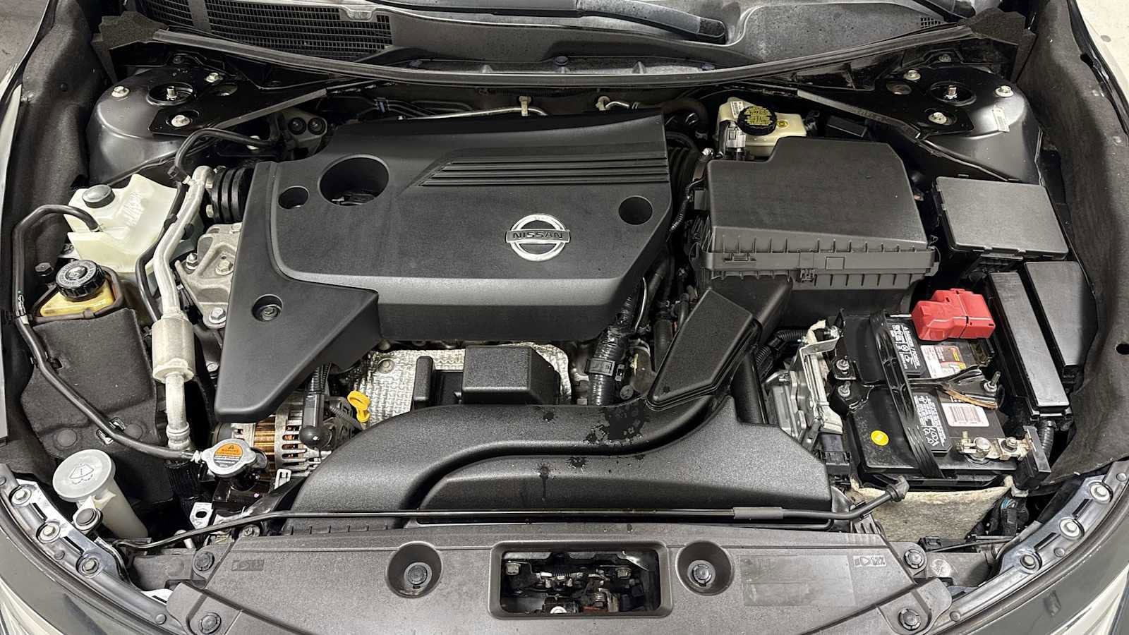 Thumbnail: 2015 Nissan Altima - 29