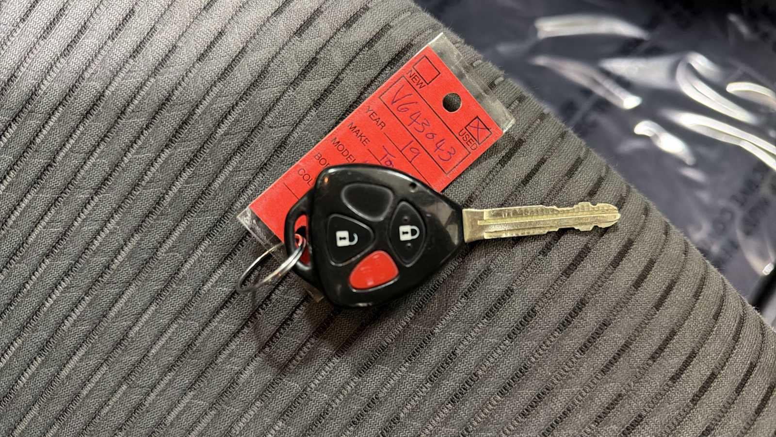 Thumbnail: 2019 Toyota 4Runner - 30