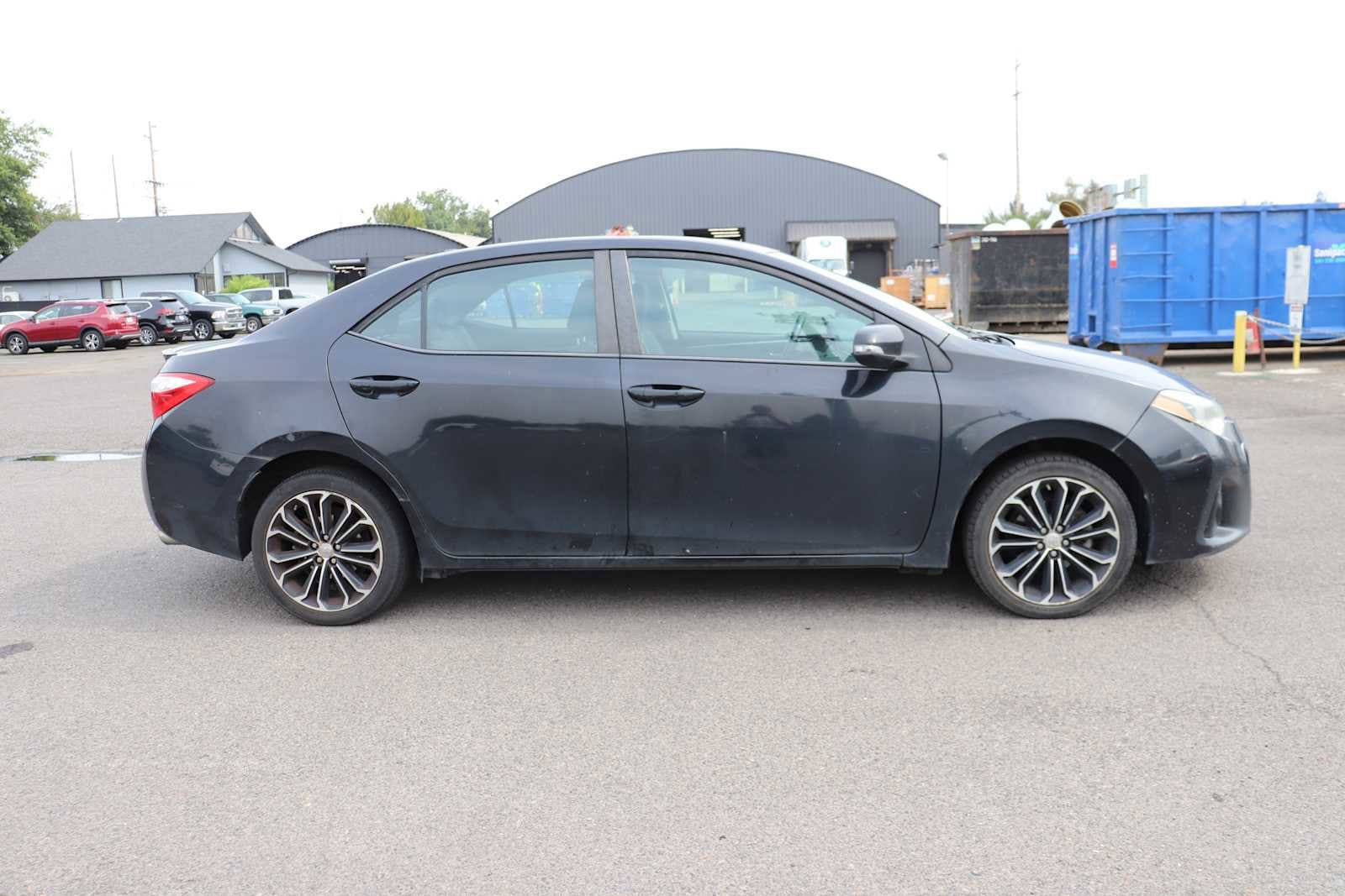 Thumbnail: 2014 Toyota Corolla - 4