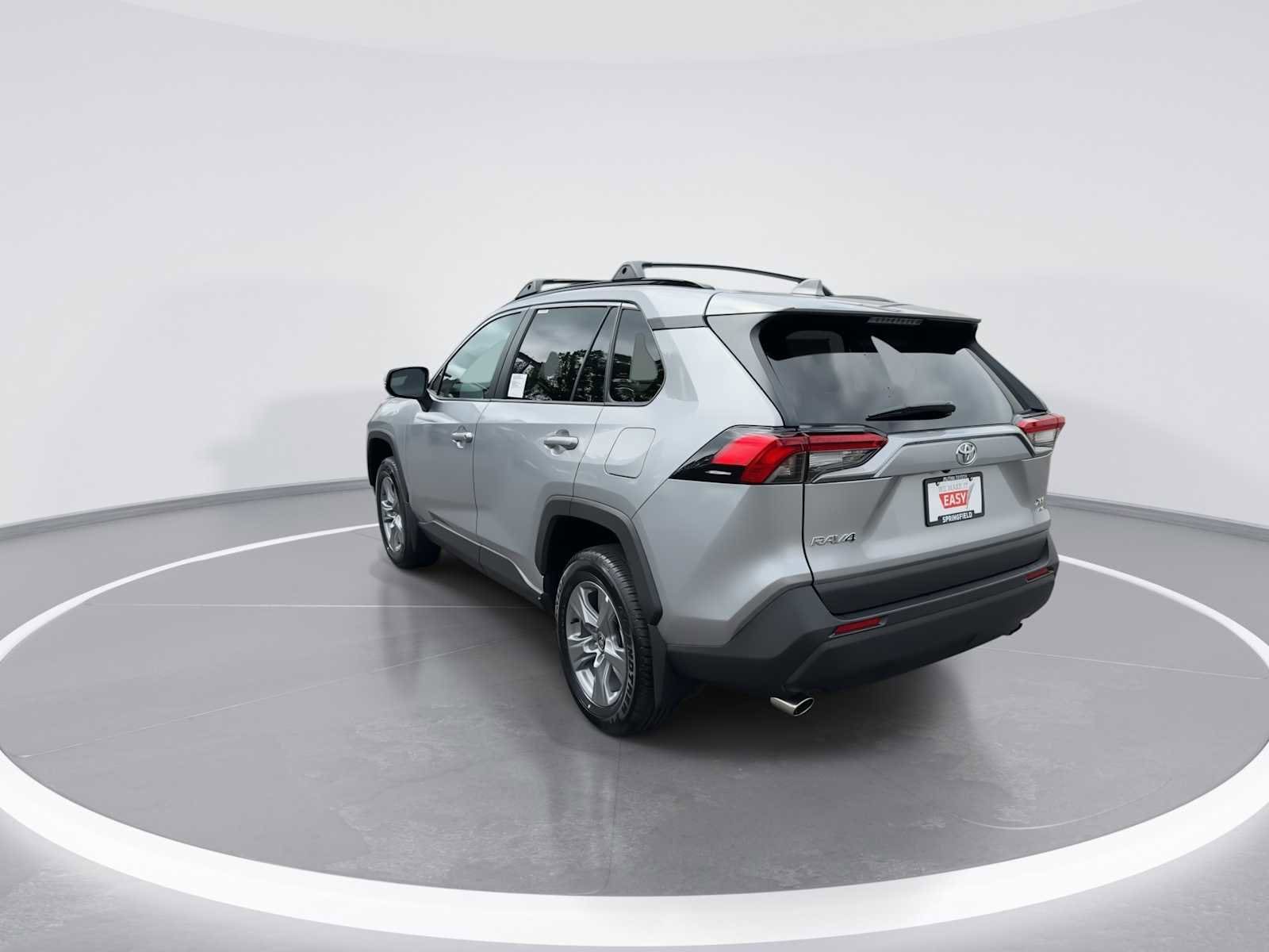 Thumbnail: 2025 Toyota RAV4 - 6