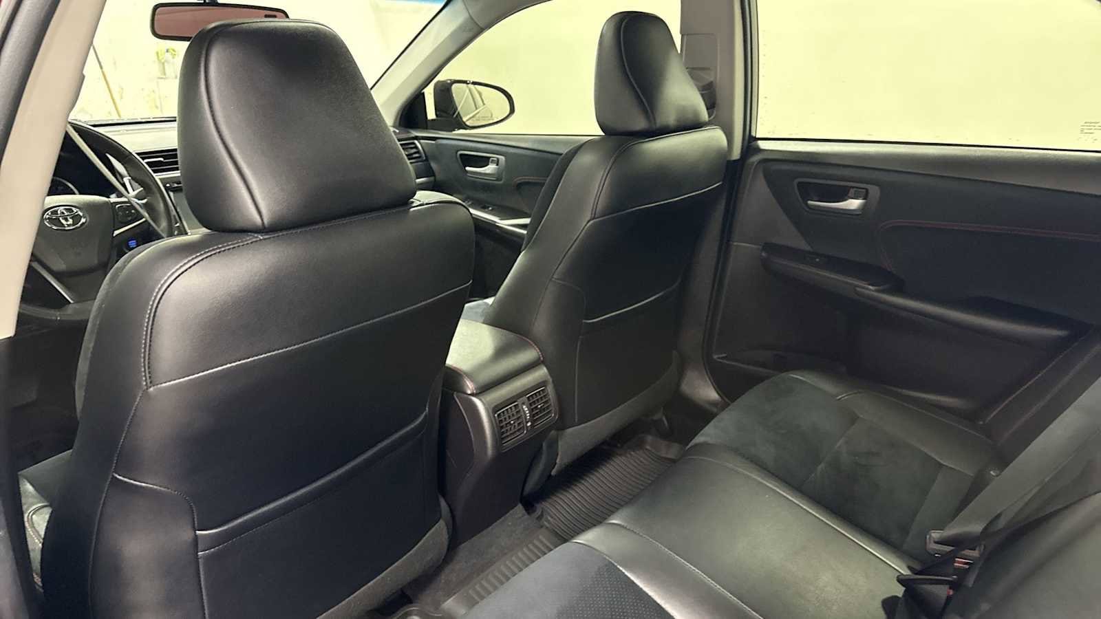 Thumbnail: 2017 Toyota Camry - 25