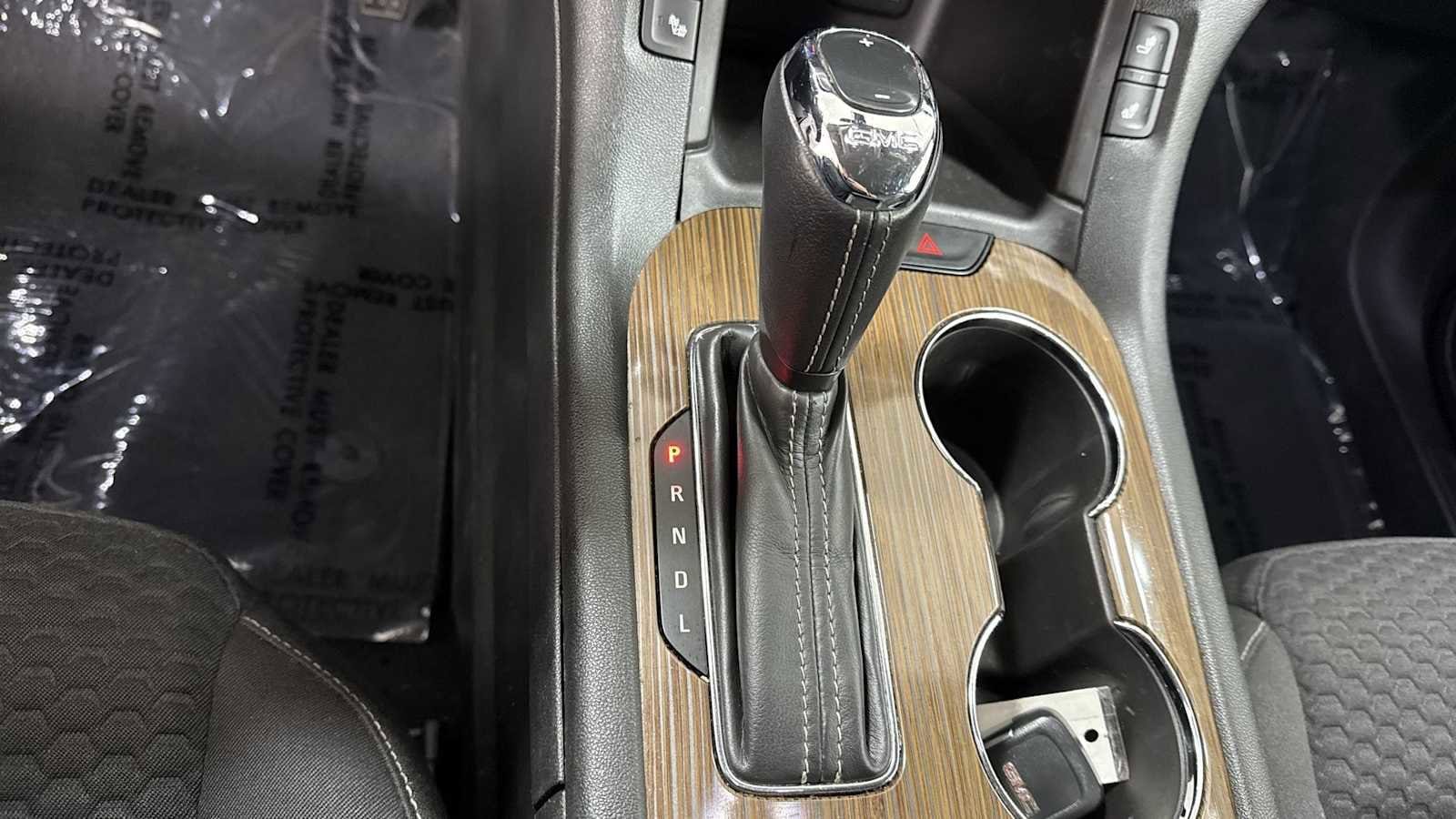 Thumbnail: 2017 GMC Acadia - 21