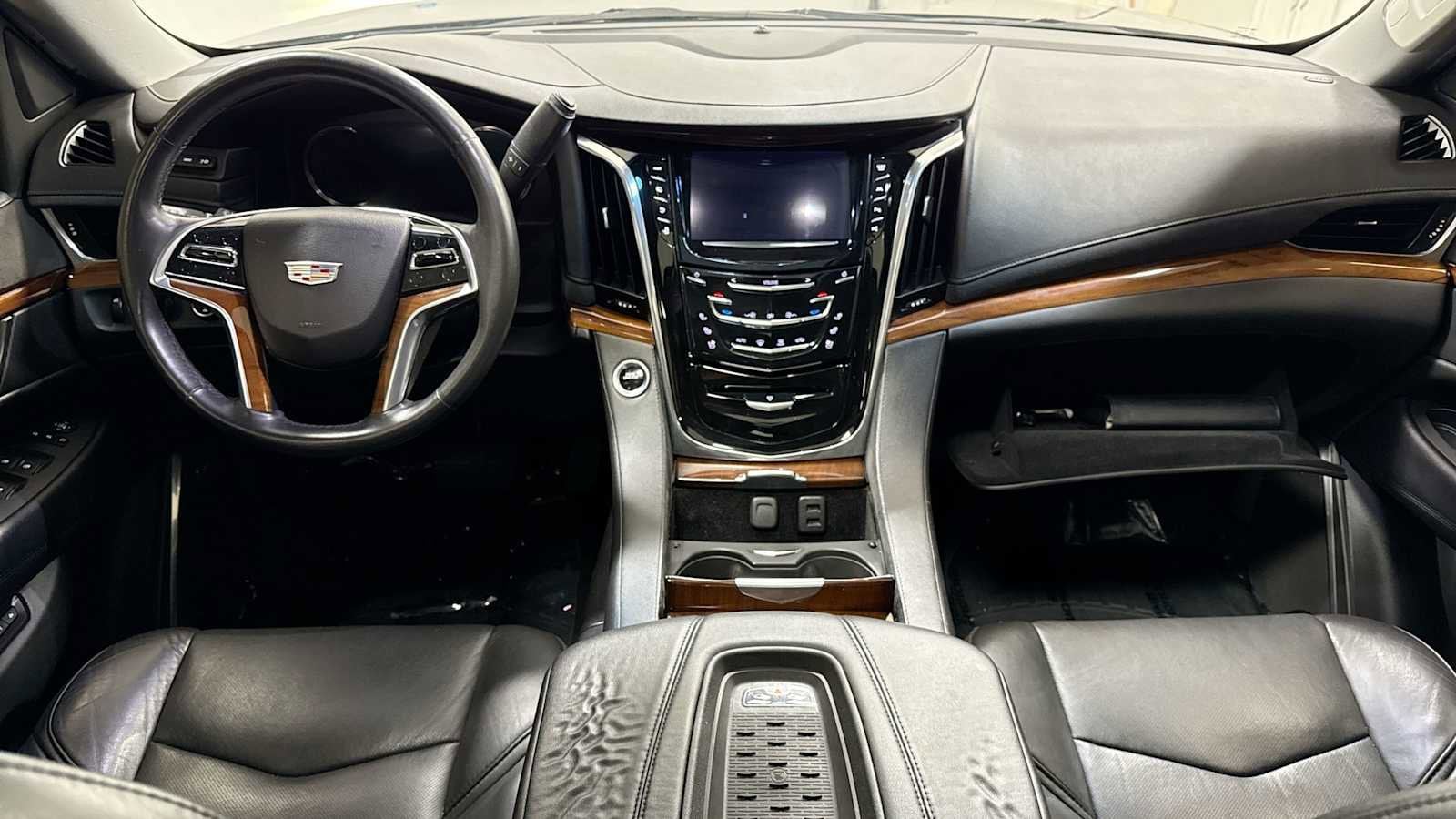 Thumbnail: 2017 Cadillac Escalade - 28