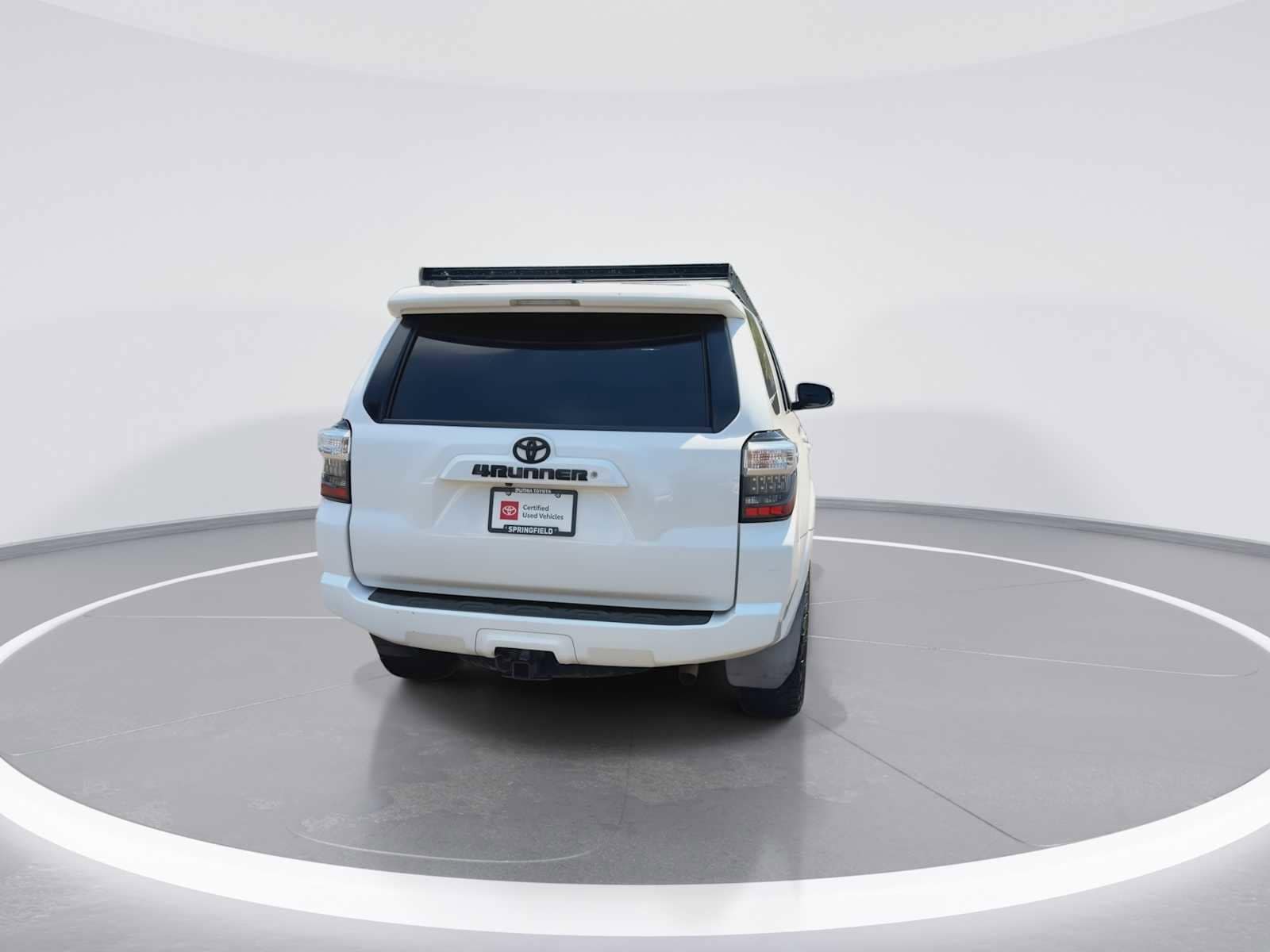 Thumbnail: 2016 Toyota 4Runner - 7