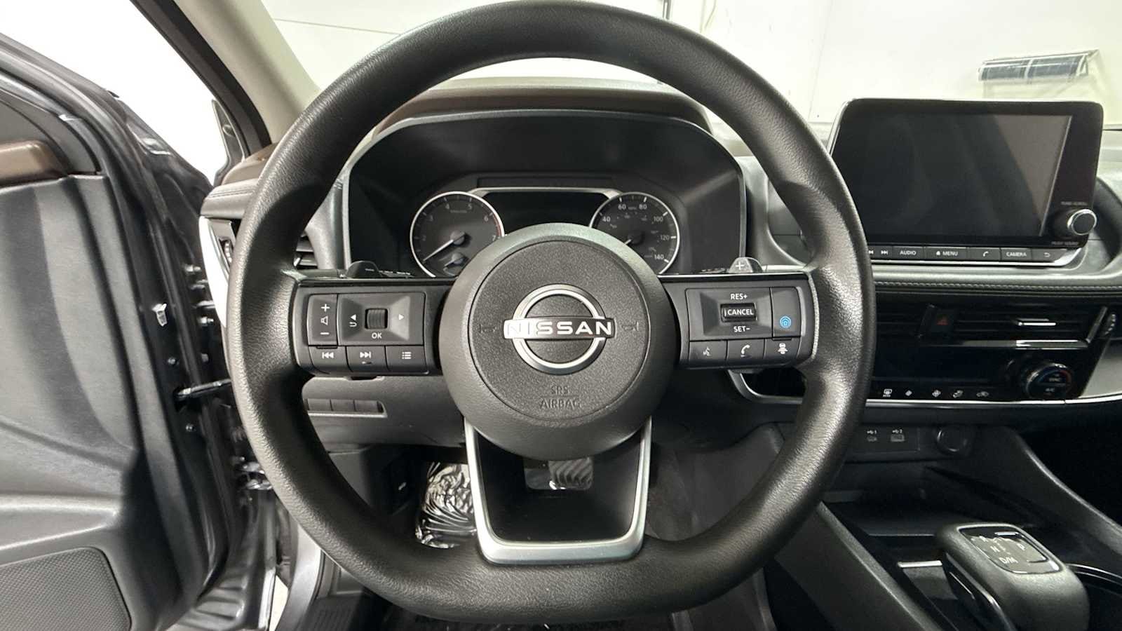 Thumbnail: 2022 Nissan Rogue - 16