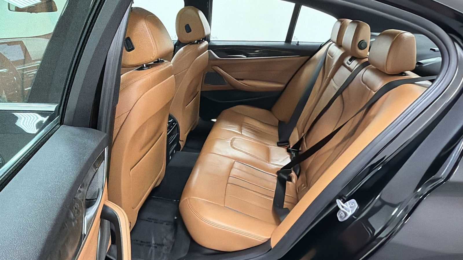 Thumbnail: 2018 BMW 5 Series - 25