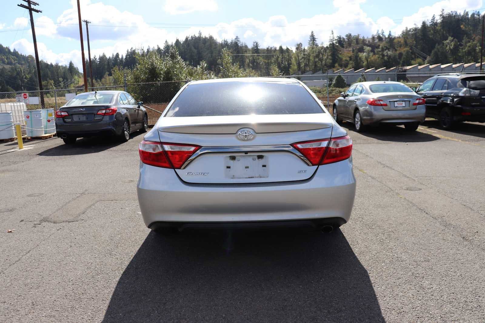 Thumbnail: 2016 Toyota Camry - 6