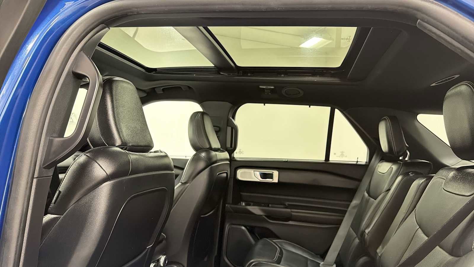 Thumbnail: 2020 Ford Explorer - 23