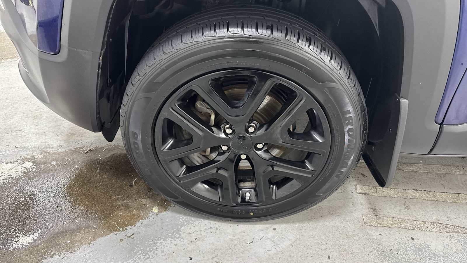 Thumbnail: 2017 Jeep Renegade - 10