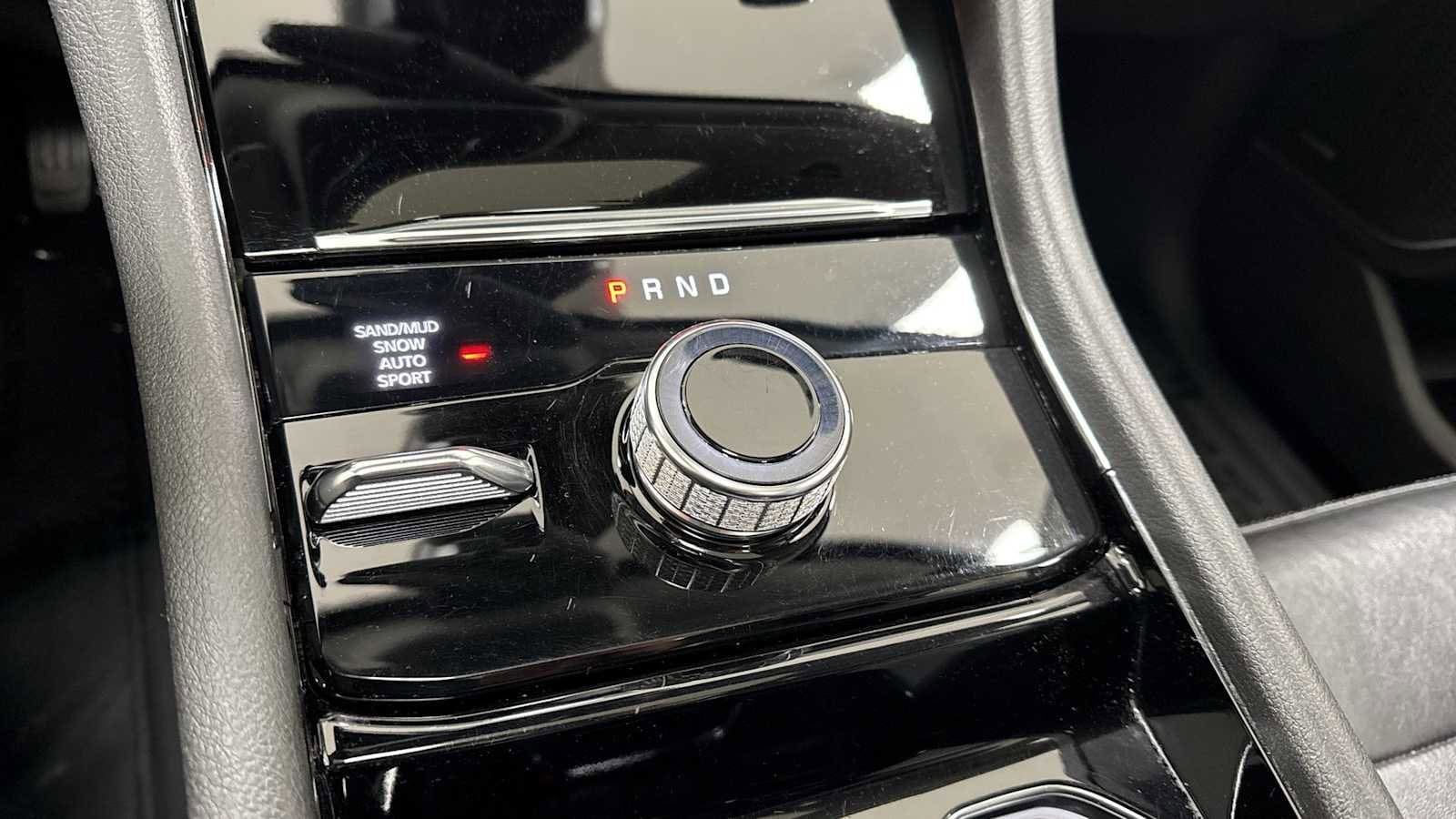 Thumbnail: 2021 Jeep Grand Cherokee L - 22