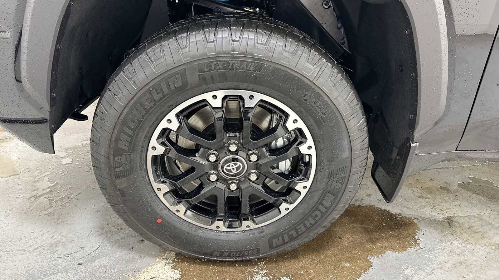 Thumbnail: 2025 Toyota Tundra - 10