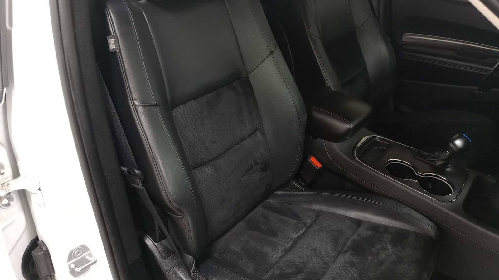 Thumbnail: 2018 Dodge Durango - 29