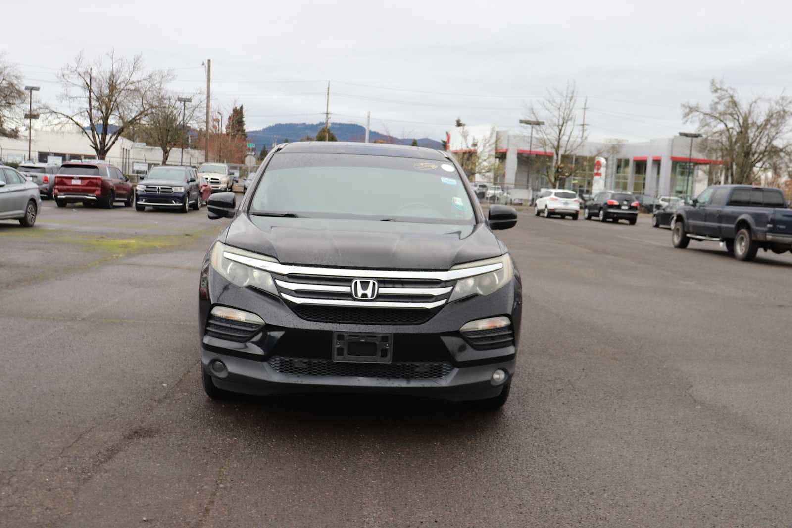 Thumbnail: 2016 Honda Pilot - 2